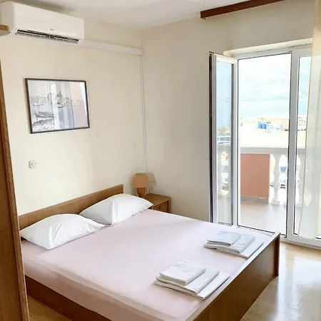 Apartment Cosy In 34 M² + View
