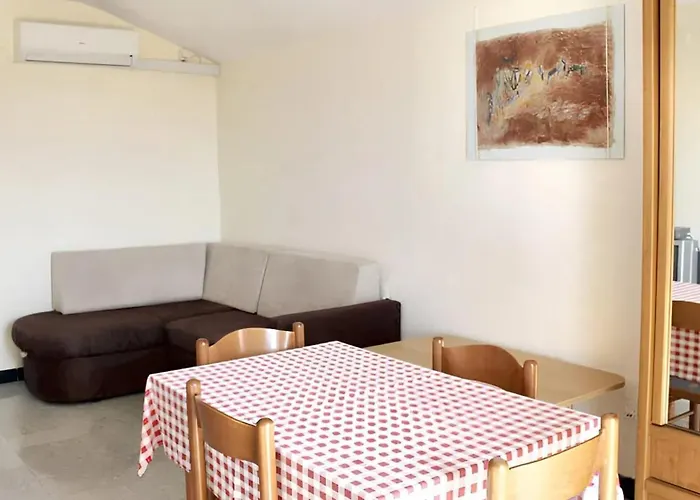 Cosy In 34 M² + View Апартаменты Ражанац