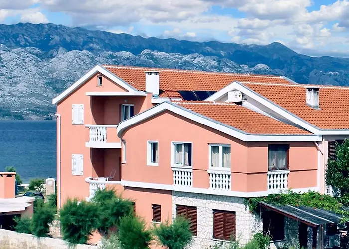 Апартаменты Cosy In 34 M² + View *